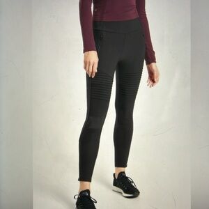 Athleta Headlands Hybrid Moto Black Tight Size Small